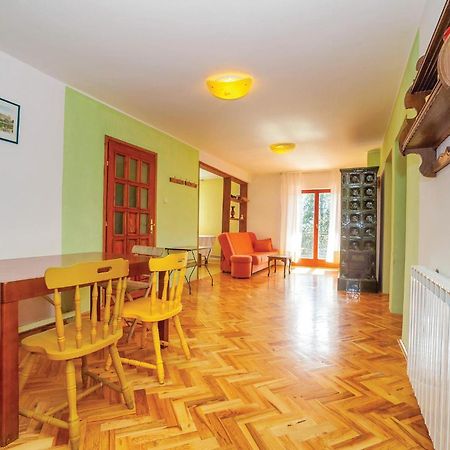 7 Bedroom Pet Friendly Home In Crni Kal Crni Kal  Luaran gambar