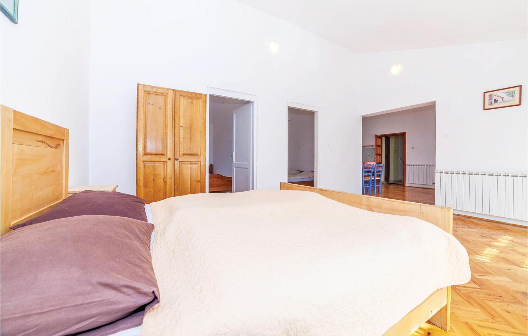 7 Bedroom Pet Friendly Home In Crni Kal Crni Kal  Luaran gambar