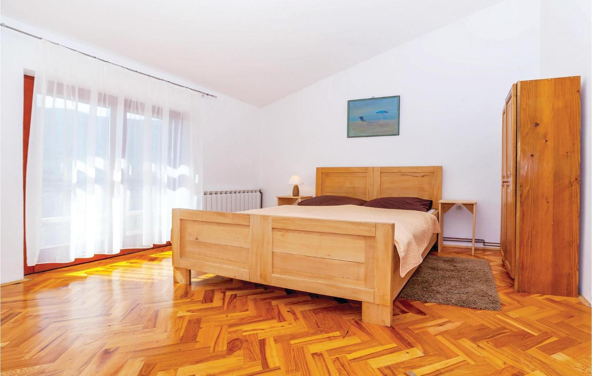 7 Bedroom Pet Friendly Home In Crni Kal Crni Kal  Luaran gambar