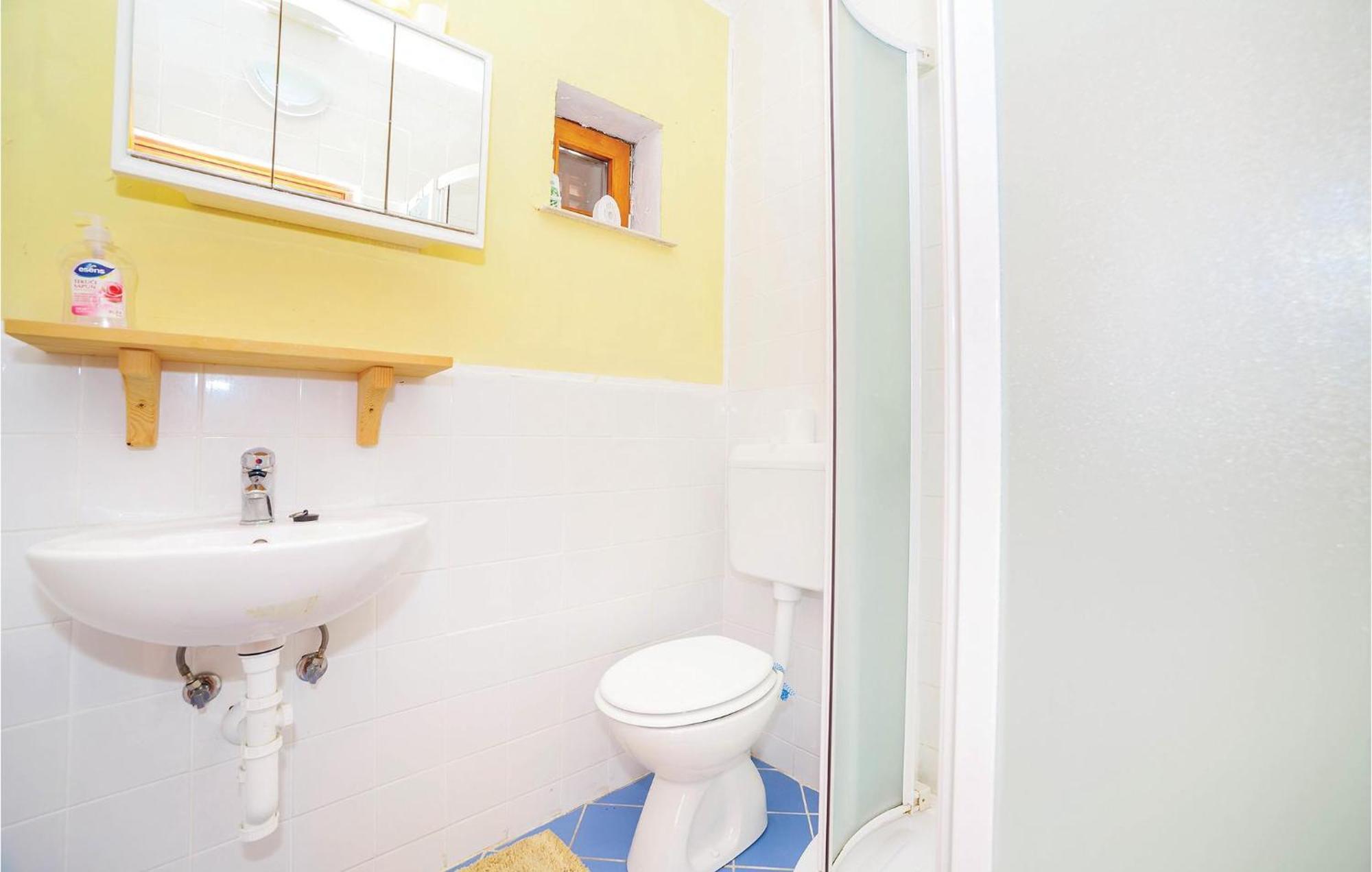 7 Bedroom Pet Friendly Home In Crni Kal Crni Kal  Luaran gambar