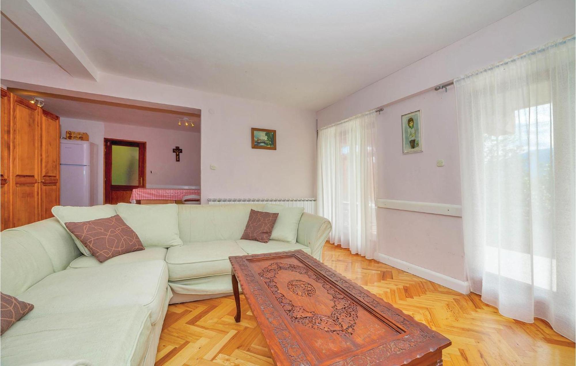 7 Bedroom Pet Friendly Home In Crni Kal Crni Kal  Luaran gambar