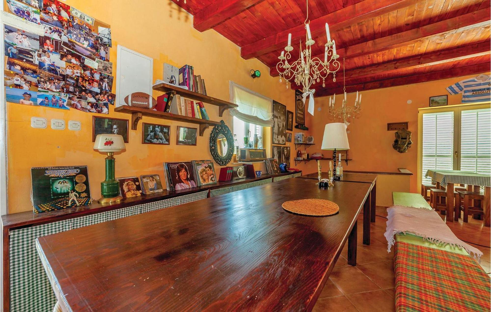 7 Bedroom Pet Friendly Home In Crni Kal Crni Kal  Luaran gambar
