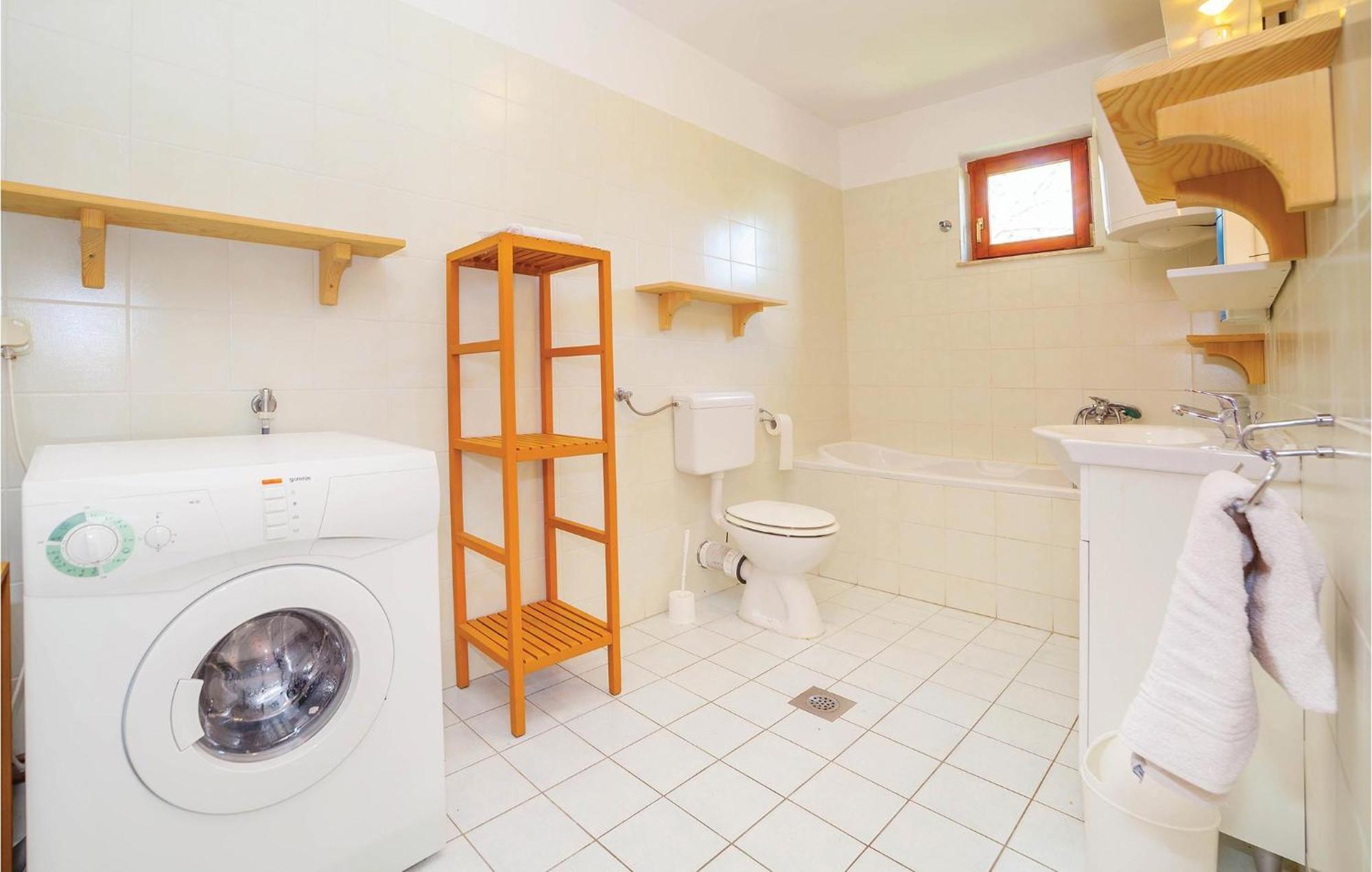 7 Bedroom Pet Friendly Home In Crni Kal Crni Kal  Luaran gambar